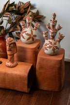 Banco Cupinzeiro em cerâmica rústica