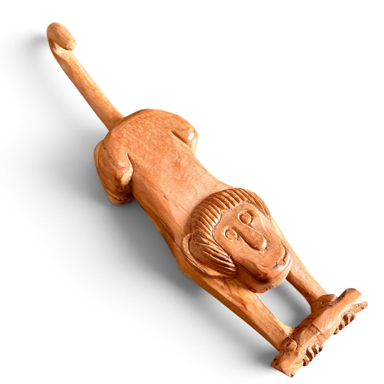 Macaco com rabo pra cima - Juliana Julião
