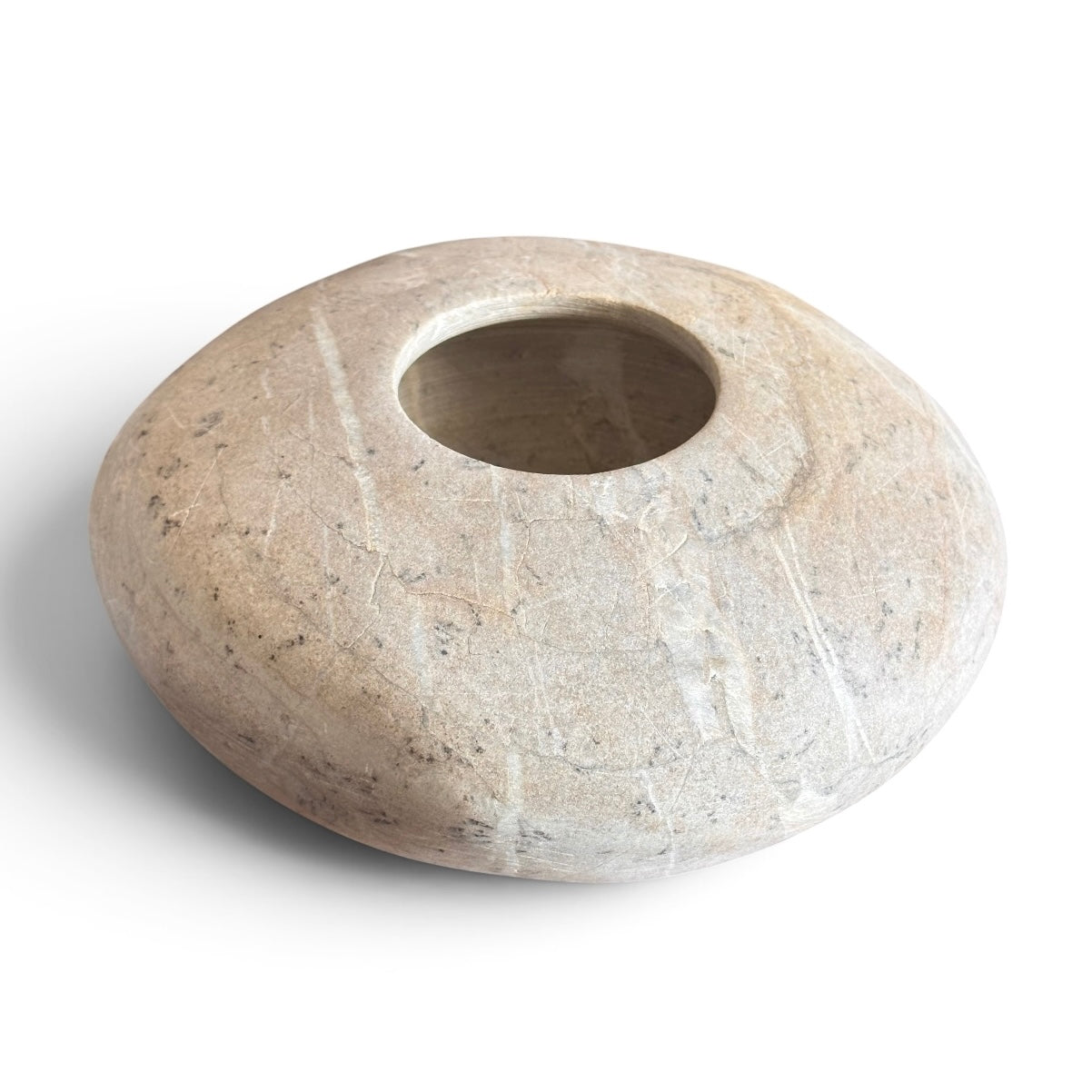 Vaso orgânico em pedra sabão