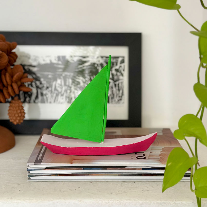 Barquinho em madeira - Zé Branco