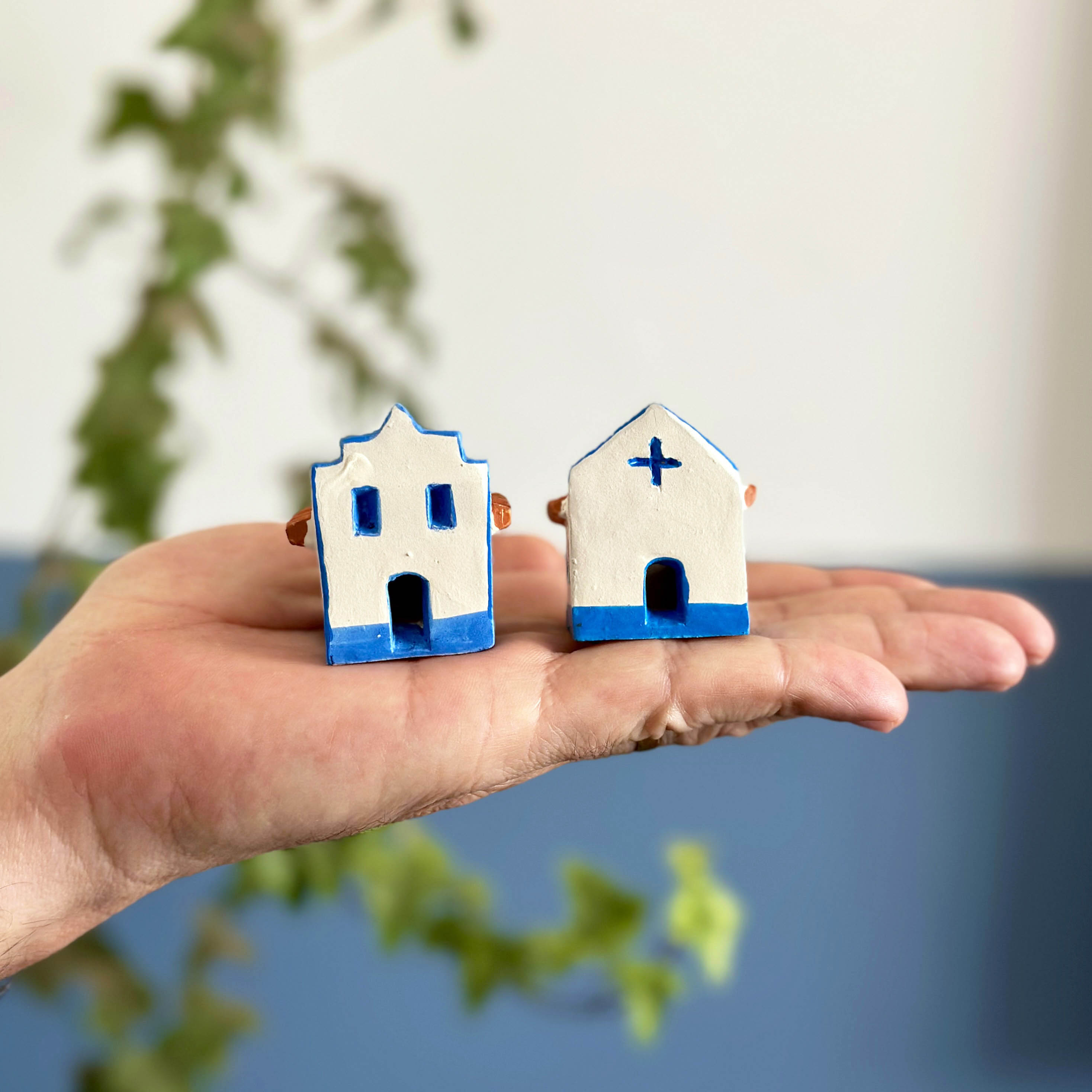 Mini Igrejinha em cerâmica - Vale do Jequitinhonha