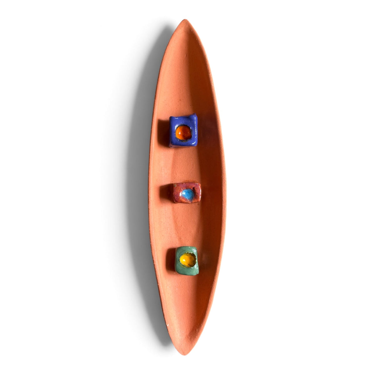 Escultura canoa em cerâmica