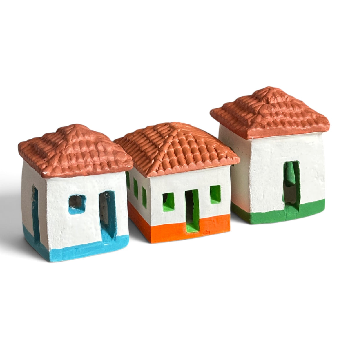 Trio de casinhas em cerâmica - Vale do Jequitinhonha