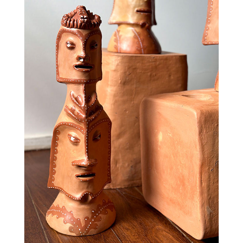 Totem com 2 cabeças - José Maria Pereira