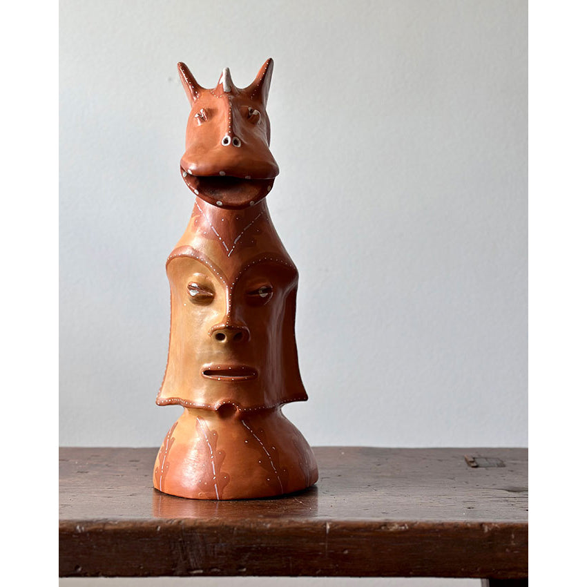 Totem com 2 cabeças - José Maria Pereira