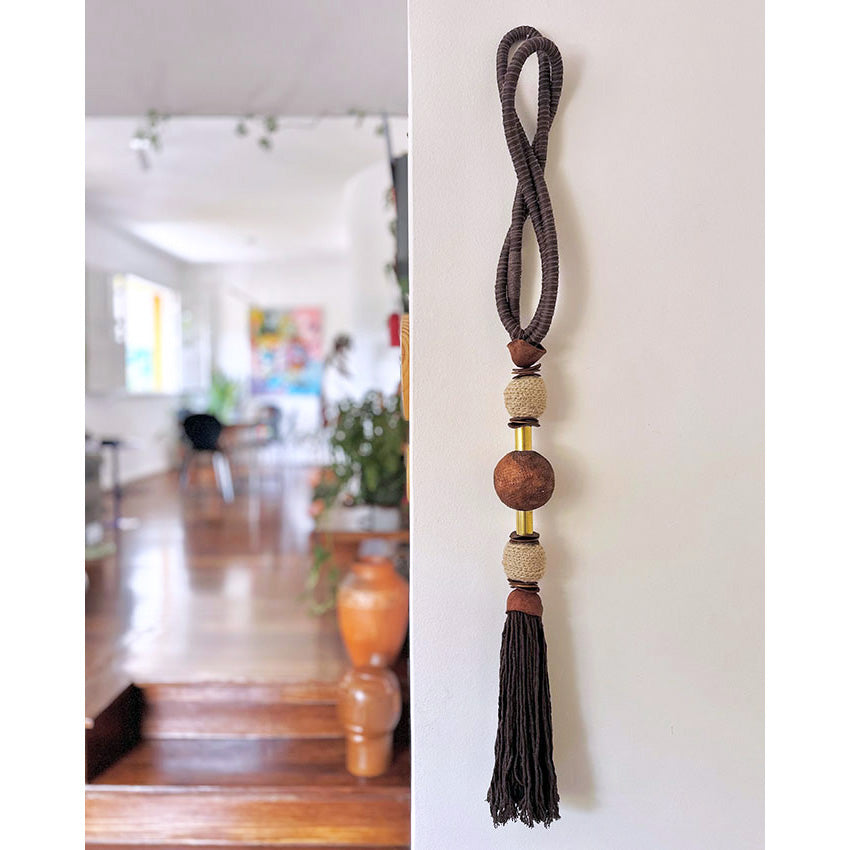 Colar decorativo - Tingui e croche