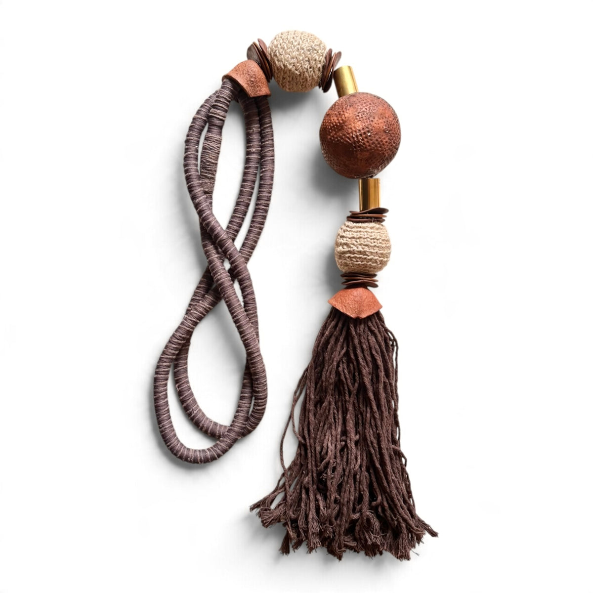 Colar decorativo - Tingui e croche
