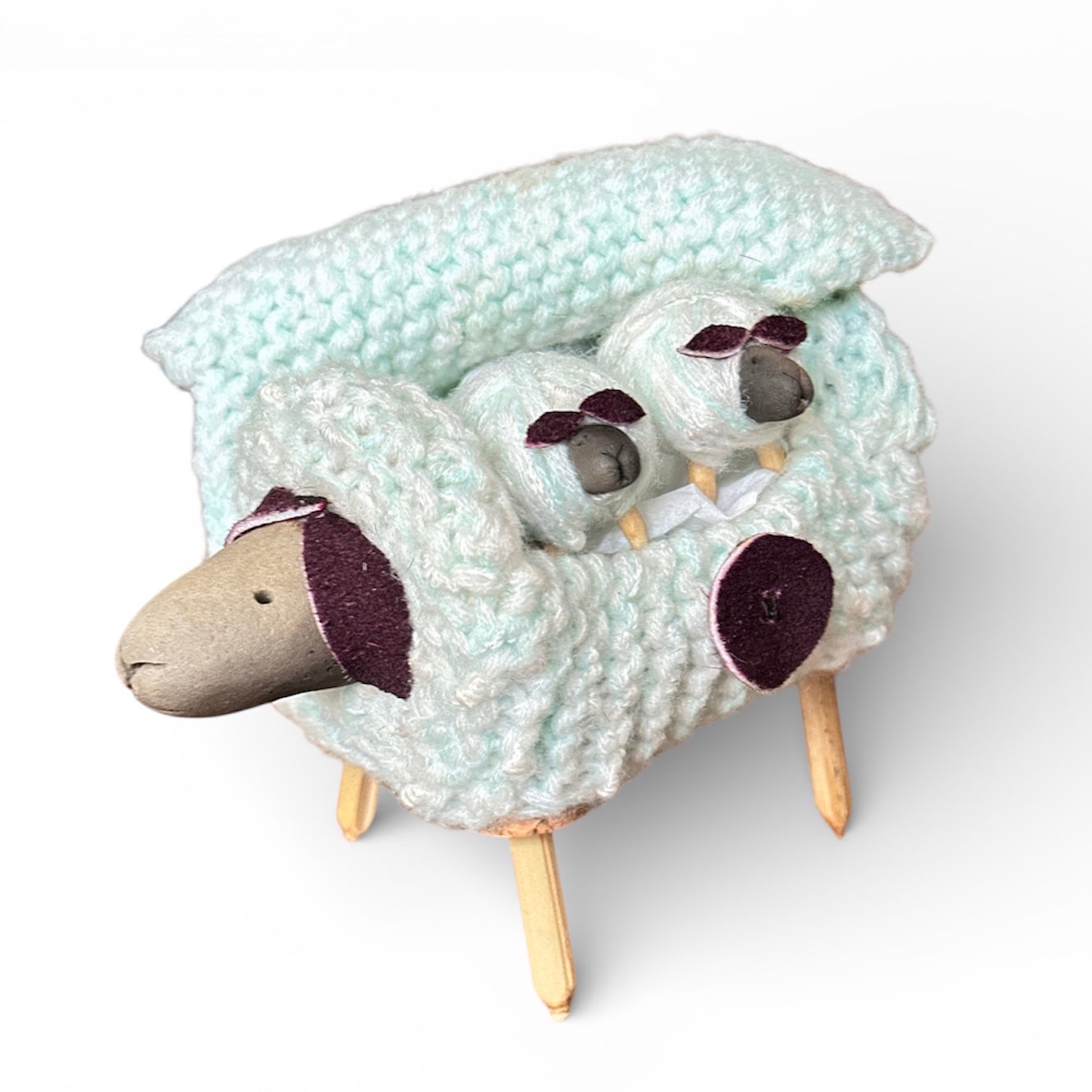 Ovelha em tricô - Com 2 carneirinhos