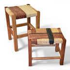 Banquinho retangular em madeira e palha trançada