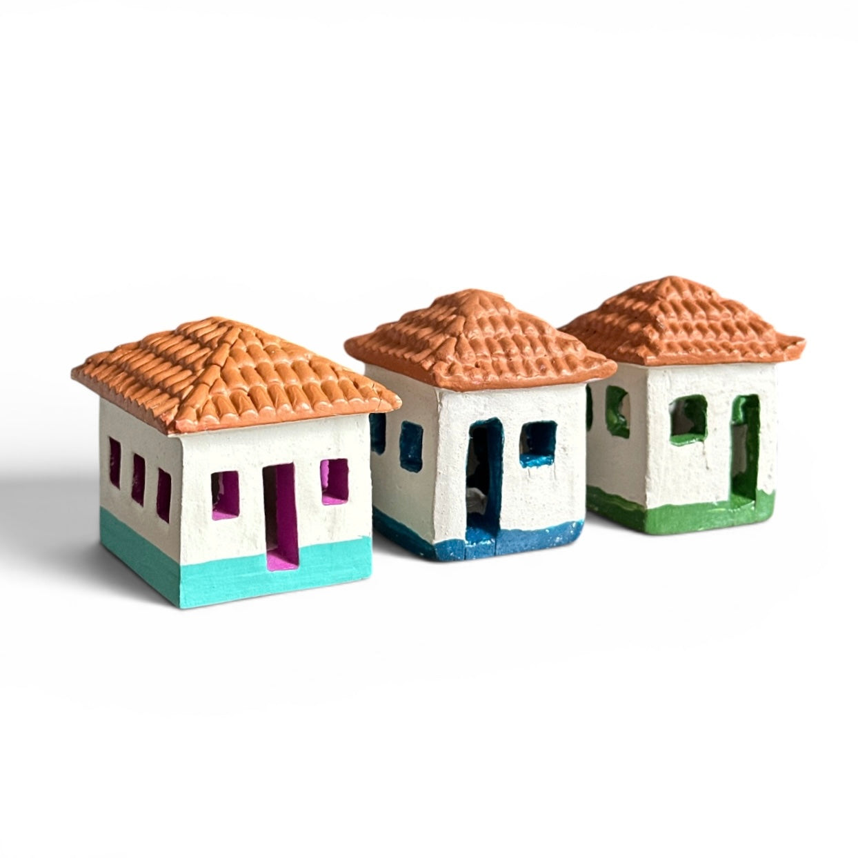 Trio de casinhas em cerâmica - Vale do Jequitinhonha