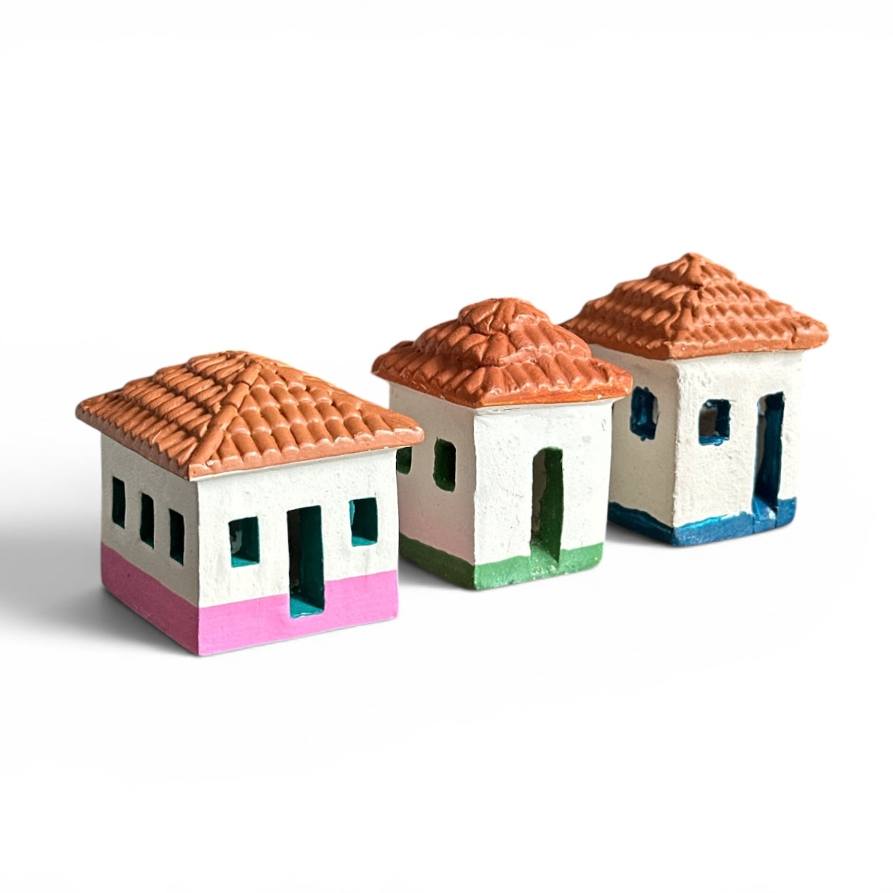 Trio de casinhas em cerâmica - Vale do Jequitinhonha