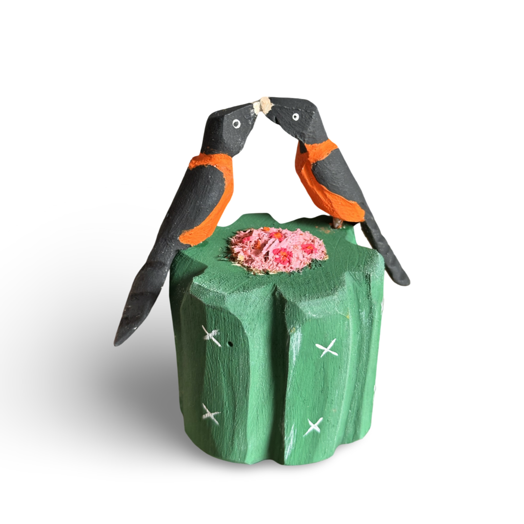 Escultura em madeira Cacto Coroa de Frade e pássaros - Elisa Cândido