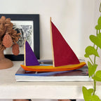 Barquinho em madeira - Zé Branco