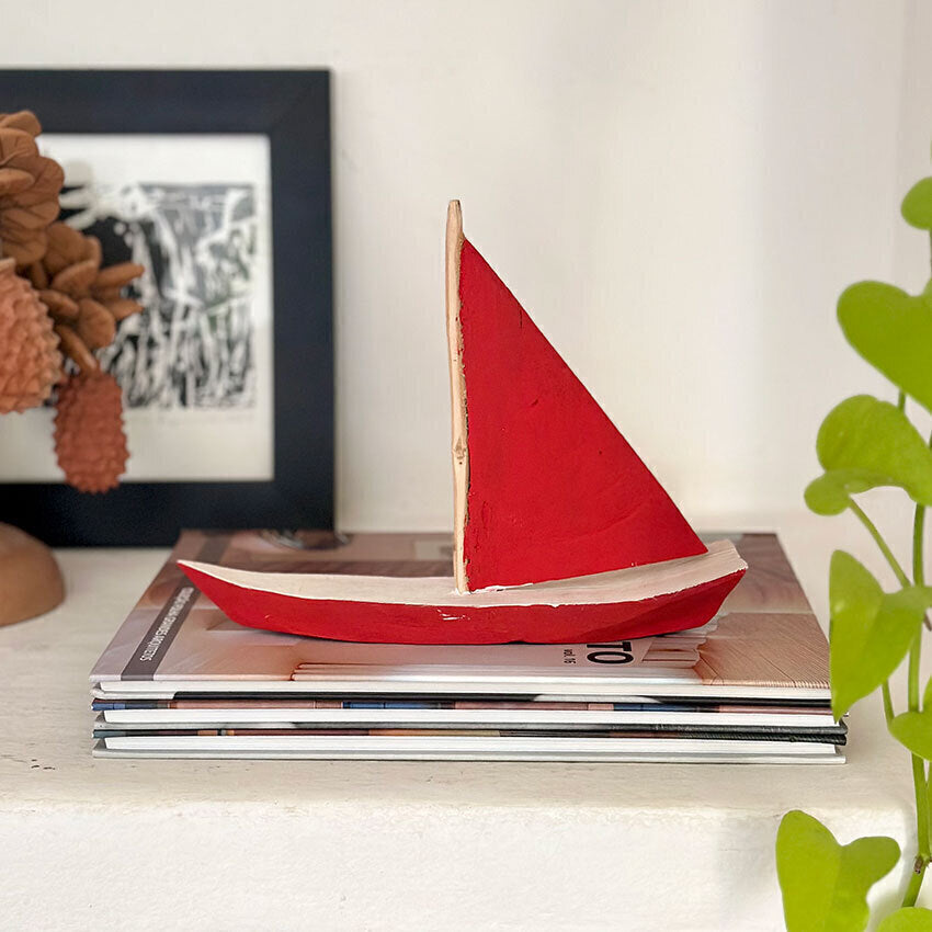 Barquinho em madeira - Zé Branco