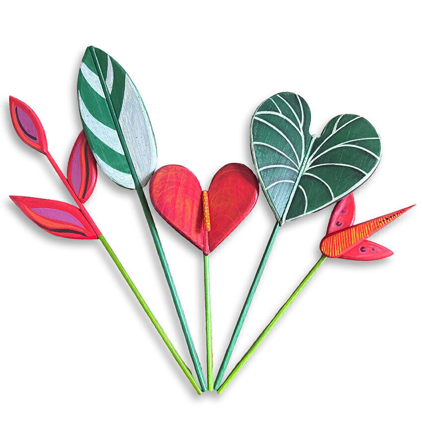 Buquê com 5 plantas em madeira pintadas a mão