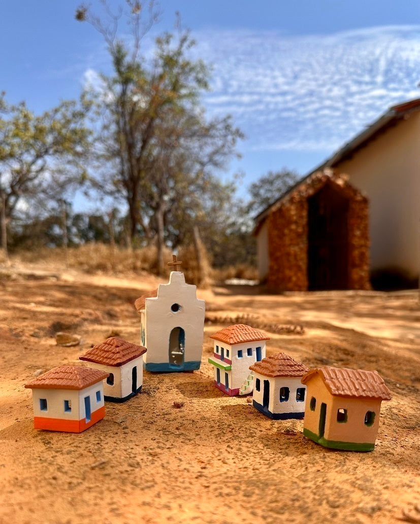 Trio de casinhas em cerâmica - Vale do Jequitinhonha