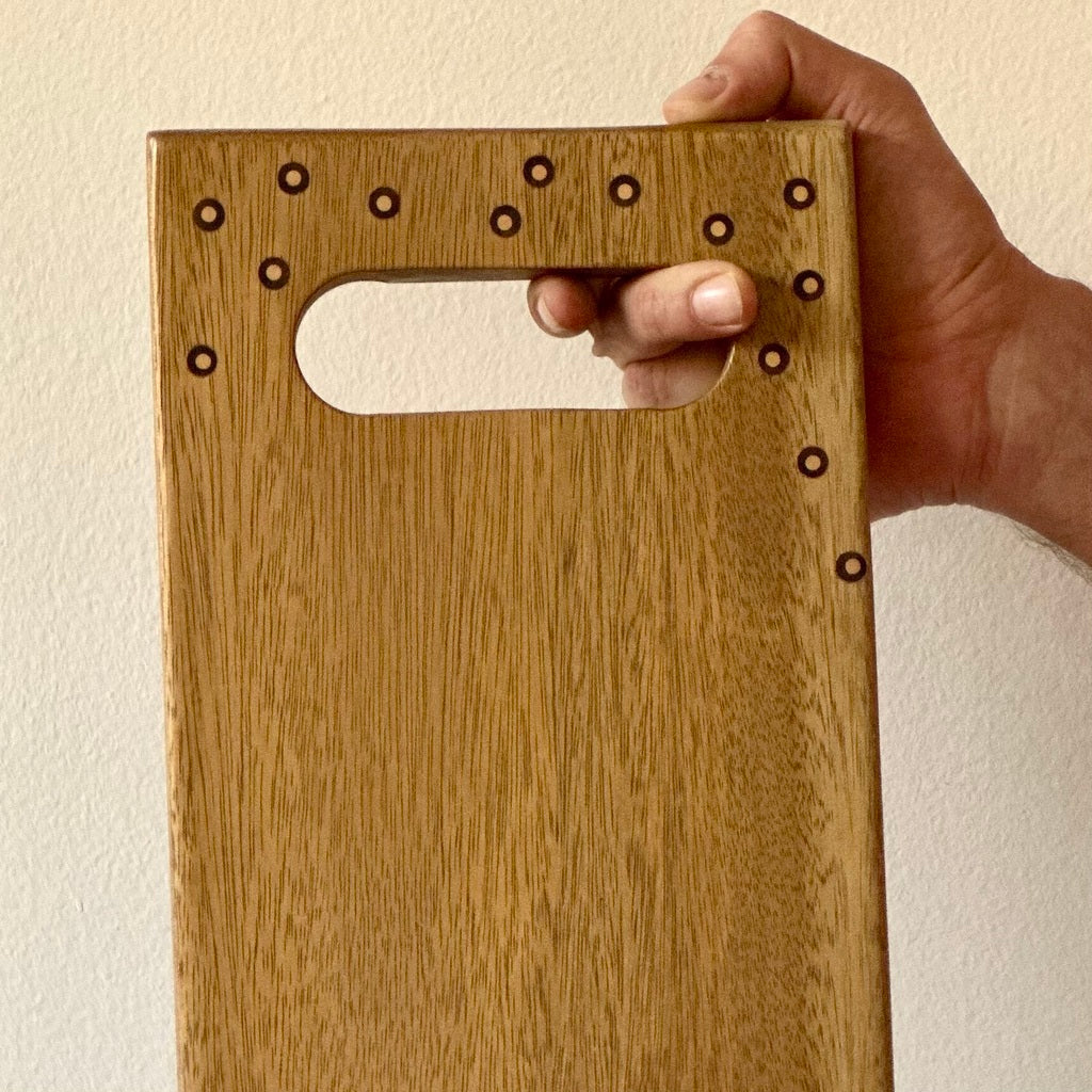 Tábua retangular de madeira com marchetaria