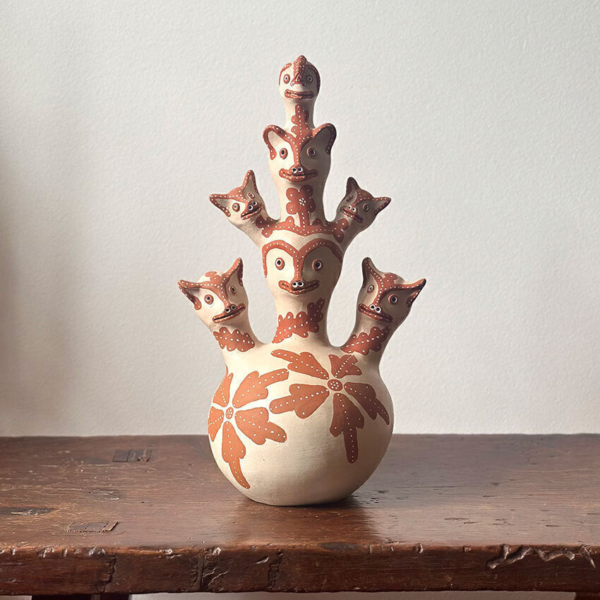 Escultura Totem com cabeças em cerâmica - Margarida Pereira