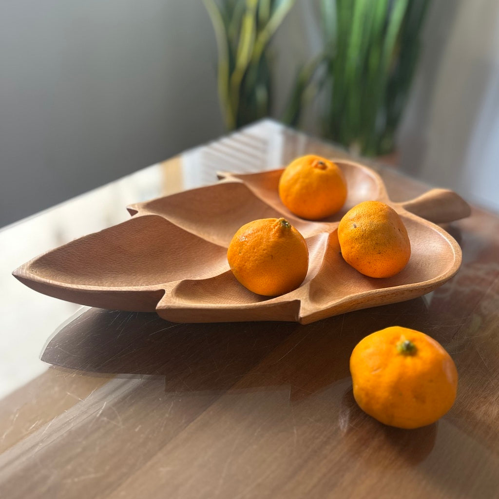 Travessa folha em madeira