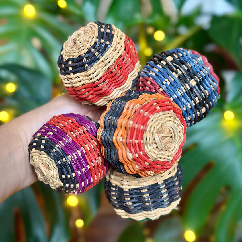 Bolas decorativas em cipó Ambé - kit com 5 unidades