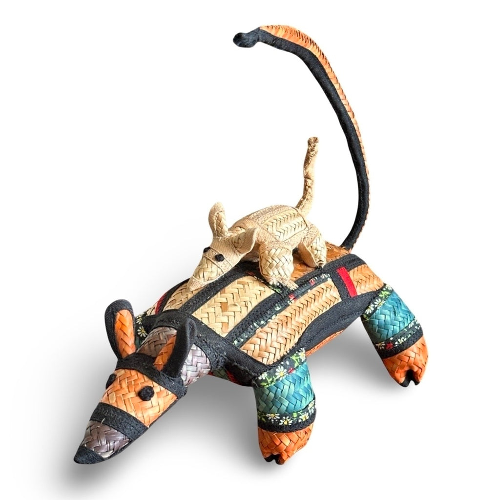 Gambá em palha de Indaiá