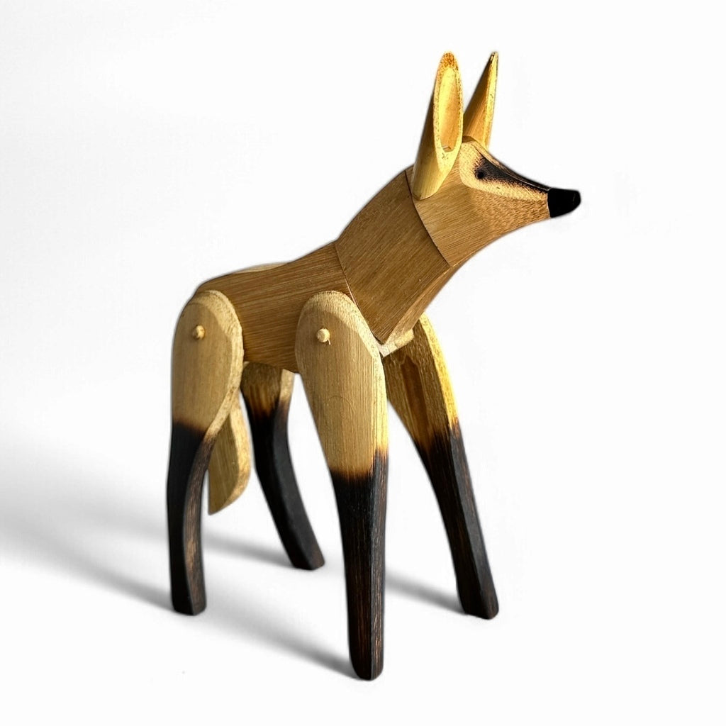 Escultura Lobo Guará em Bambu