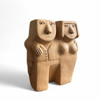 Casal Homem e Mulher Passeando- Mano de Baé