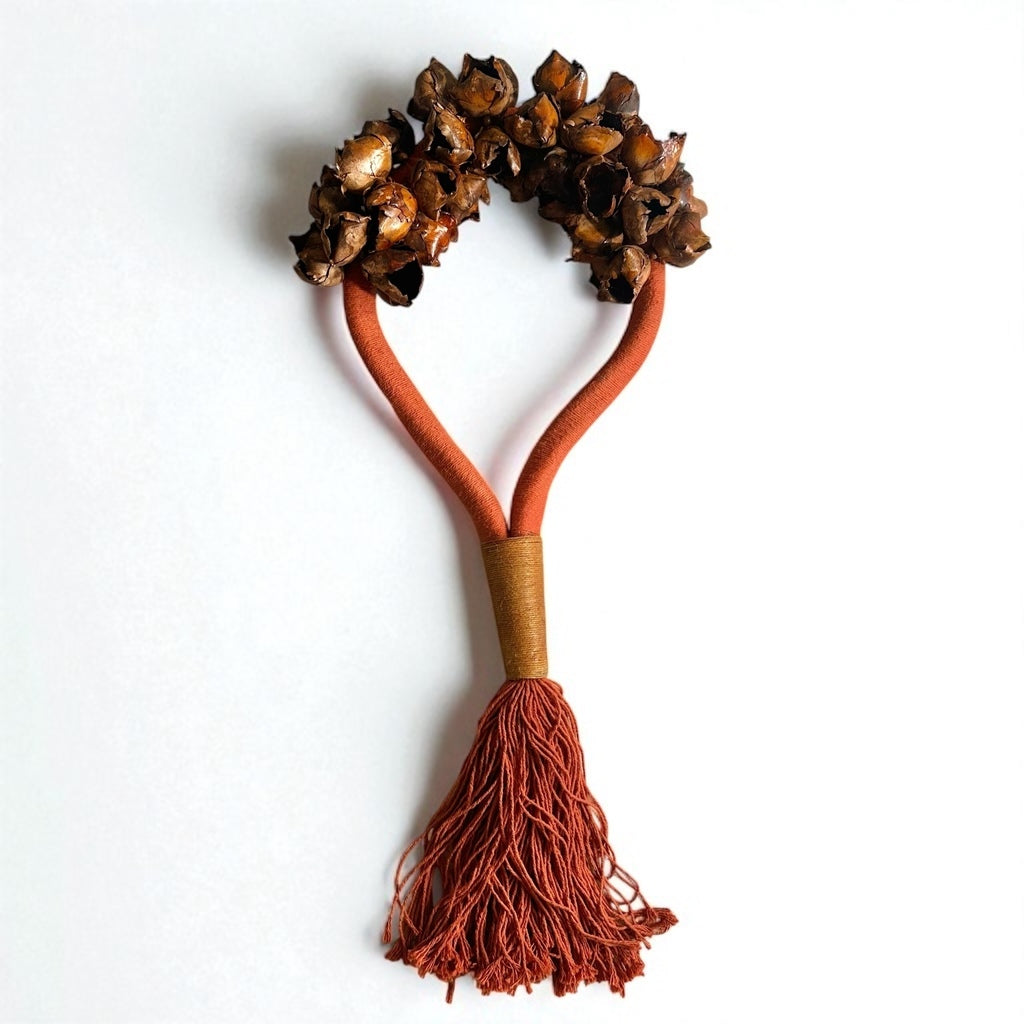 Colar de parede ou mesa - Flor de babaçu