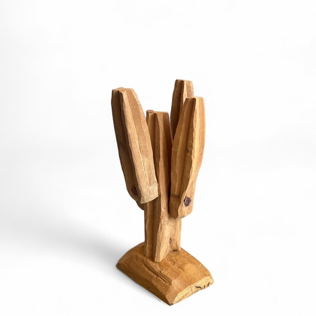 Escultura cacto mandacaru em madeira - Benício
