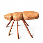 Escultura formiga em madeira - Simone