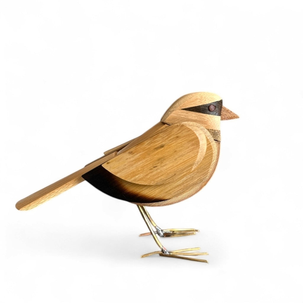 Pássaro em bambu e madeiras variadas