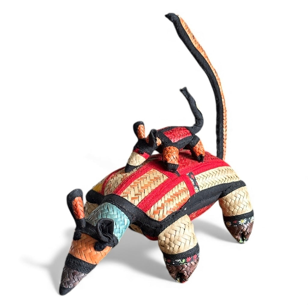 Gambá em palha de Indaiá