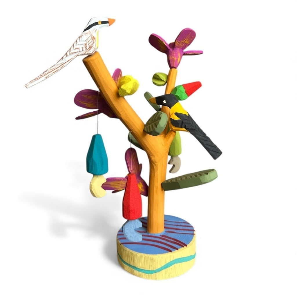 Cajueiro com flores e pássaros - Aline Caju