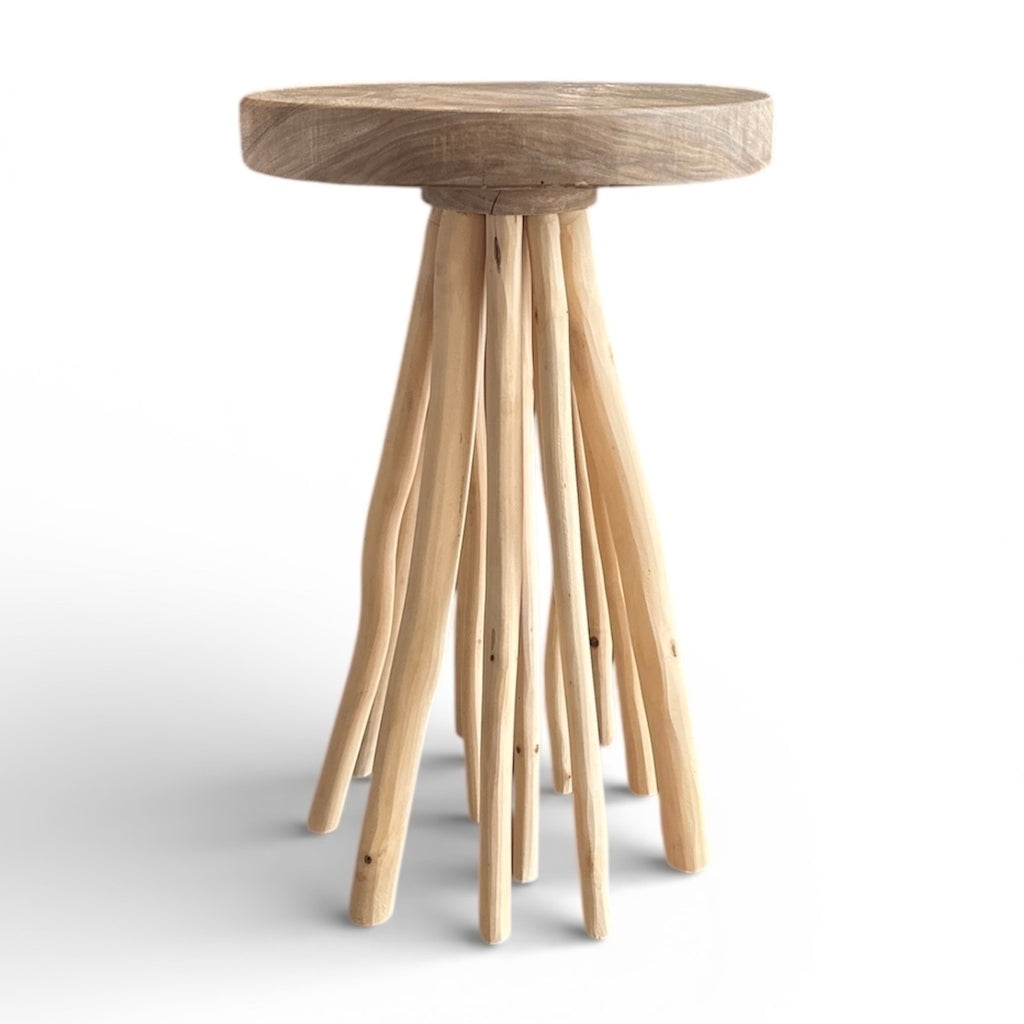 Banco/ mesinha em madeira - Ruciel - Ilha do Ferro